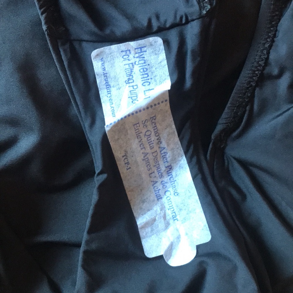 NWOT | Trina Turk Monaco Off The Shoulder Ruffle One Piece Swimsuit Size 2 - Picture 11 of 11